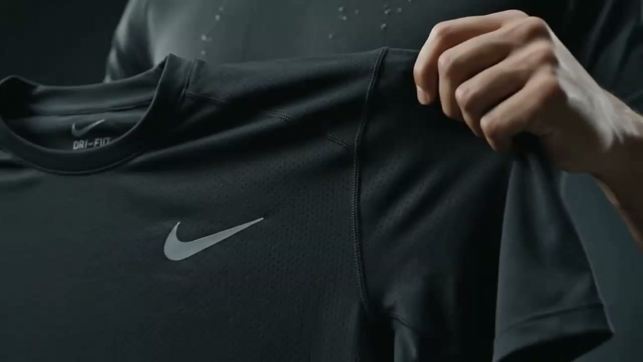 服饰产品宣传视频封面